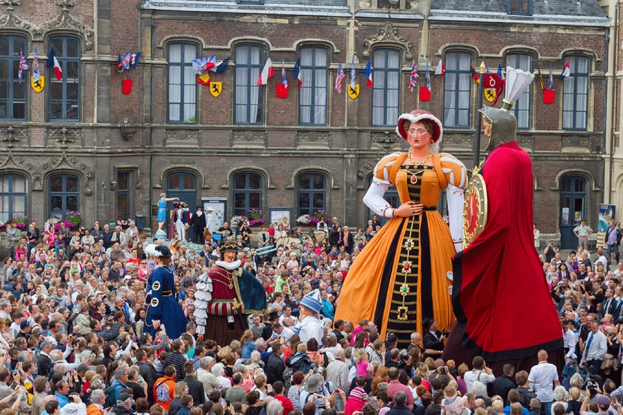 Les géants du Carnaval ©